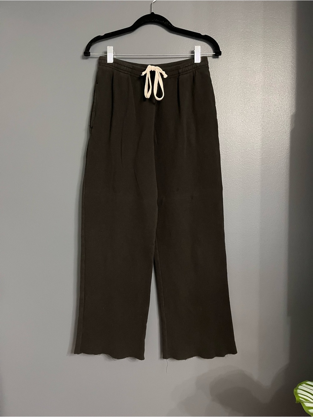 BRANDY MELVILLE Black Waffle Print Thermal Wide Leg Sweatpants Women’s One Size